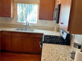 6558 S Van Ness, Los Angeles CA 90047