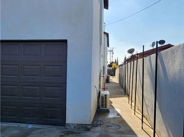 1407 W 59th Place, Los Angeles CA 90047