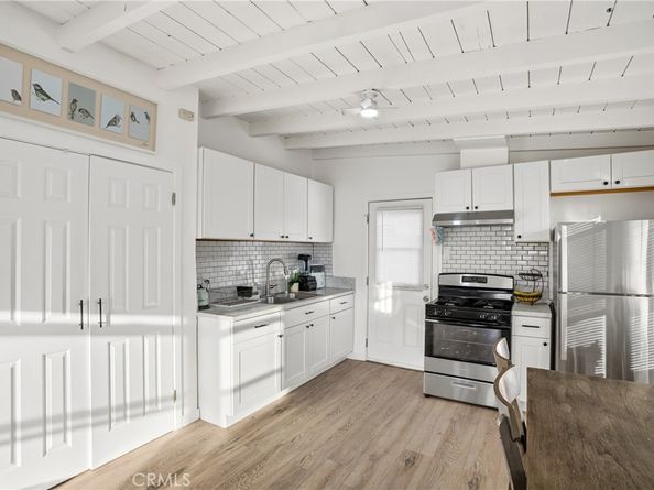 3273 Story St, Los Angeles CA 90063