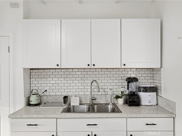 3273 Story St, Los Angeles CA 90063