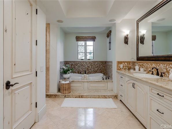 32 Golden Eagle, Irvine CA 92603