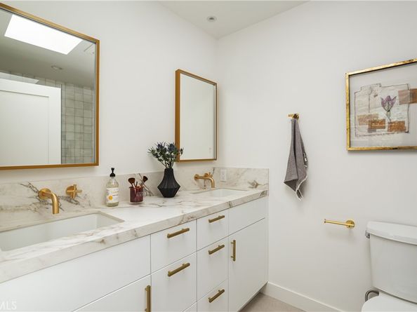 212 E 19th Street, Costa Mesa CA 92627