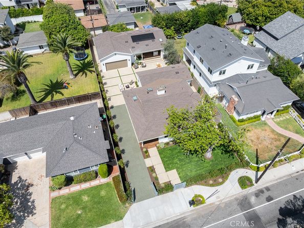 212 E 19th Street, Costa Mesa CA 92627
