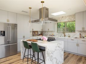 212 E 19th Street, Costa Mesa CA 92627