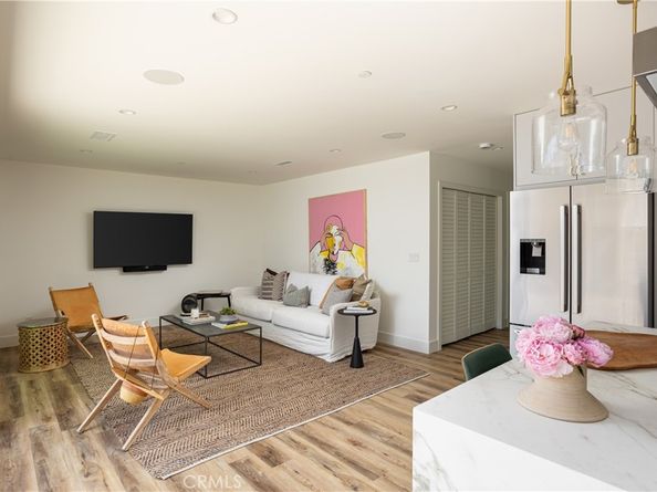 212 E 19th Street, Costa Mesa CA 92627