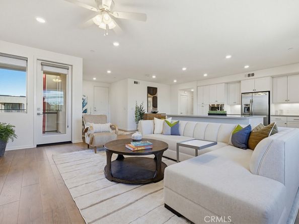 130 Tribeca, Irvine CA 92612