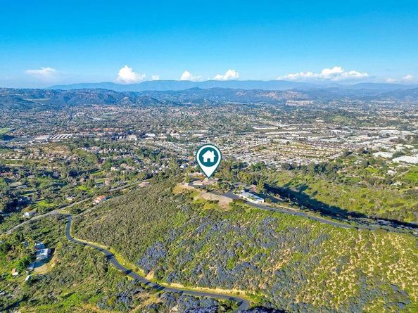 576 Camino De La Cima, San Marcos CA 92078