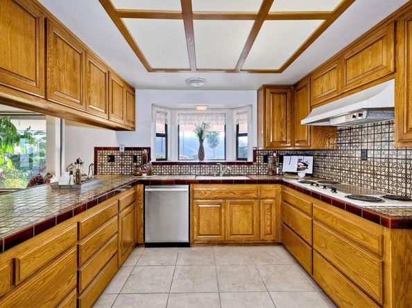 576 Camino De La Cima, San Marcos CA 92078