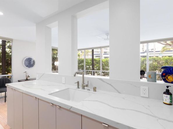 800 PROSPECT Street 1F, La Jolla CA 92037