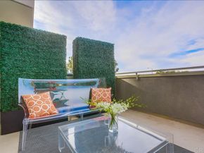 725 Grand Avenue, Carlsbad CA 92008