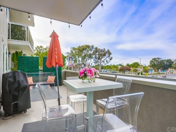 725 Grand Avenue, Carlsbad CA 92008