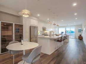 725 Grand Avenue, Carlsbad CA 92008