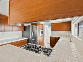 6852 Jackson, San Diego CA 92119