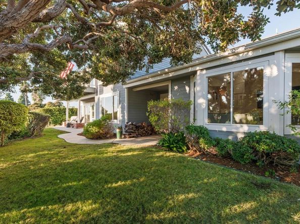 2515 Luciernaga Street, Carlsbad CA 92009