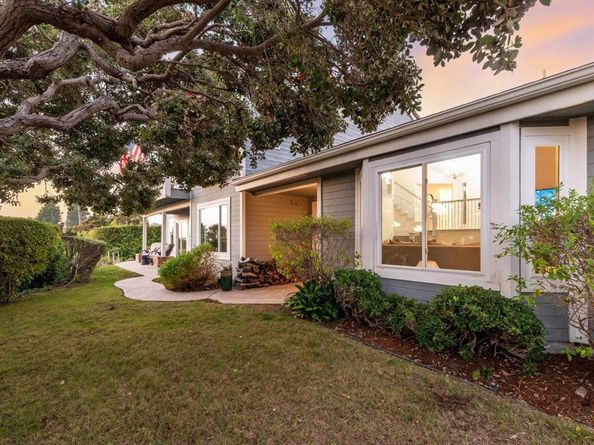 2515 Luciernaga Street, Carlsbad CA 92009