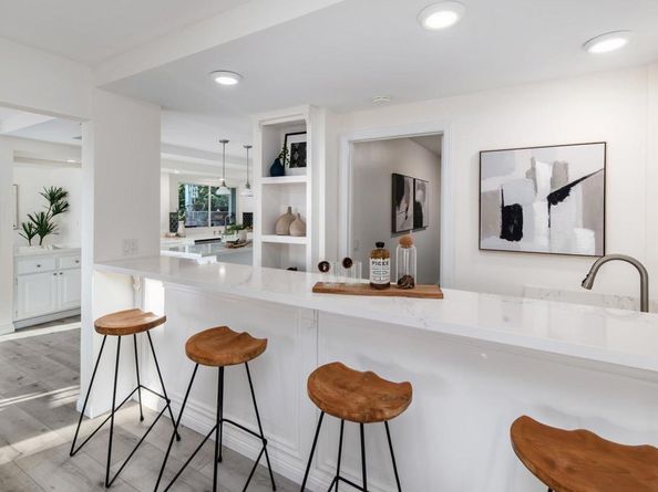 2515 Luciernaga Street, Carlsbad CA 92009