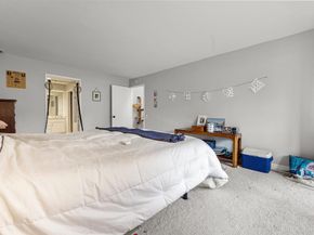 2537 Navarra Drive B9, Carlsbad CA 92009