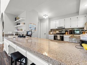 2537 Navarra Drive B9, Carlsbad CA 92009