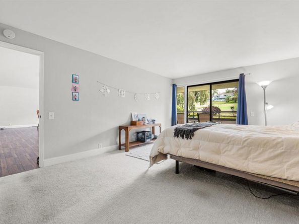 2537 Navarra Drive B9, Carlsbad CA 92009