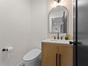 5777 Desert View Drive, La Jolla CA 92037