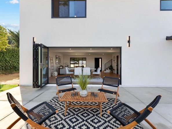 5777 Desert View Drive, La Jolla CA 92037