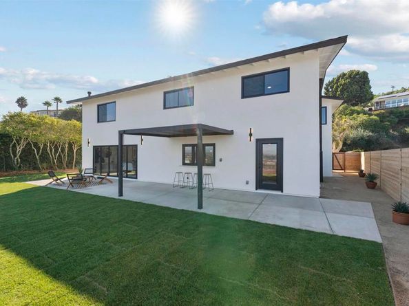 5777 Desert View Drive, La Jolla CA 92037