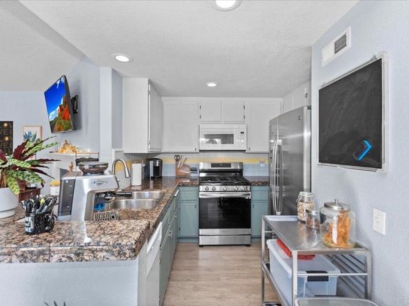 5094 Via Manos E, Oceanside CA 92057