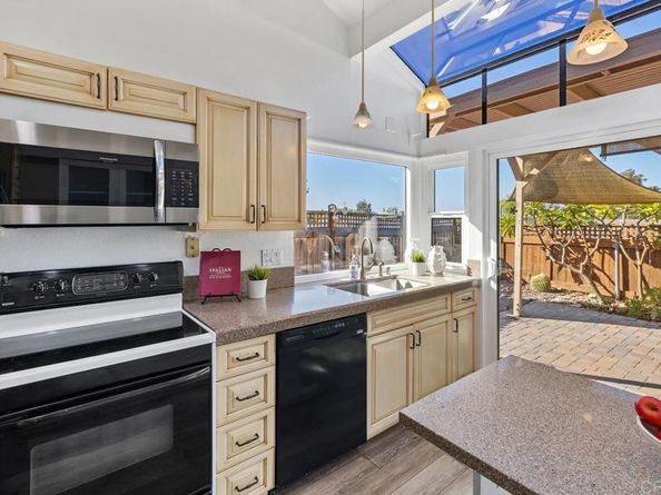 6371 Caminito Del Pastel, San Diego CA 92111