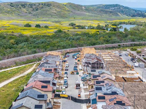 707 Kingbird Loop, Oceanside CA 92058