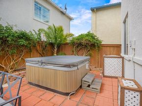 2935 Cliff Circle, Carlsbad CA 92010