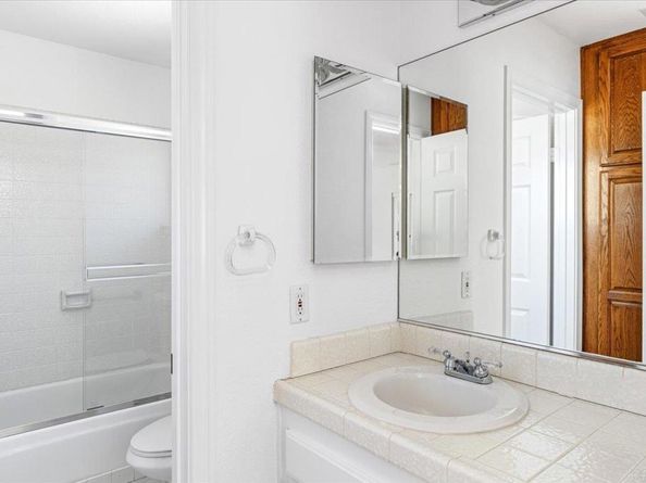 3439 Via Loma Vista, Escondido CA 92029