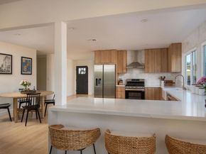 8419 Menkar Rd, San Diego CA 92126