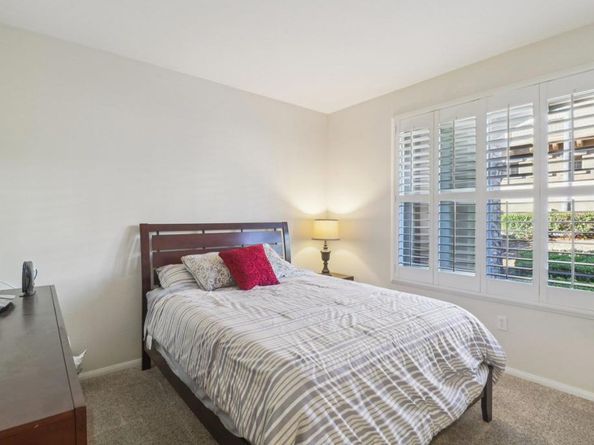 10978 Serafina Lane 69, San Diego CA 92128