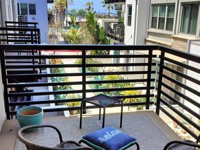 1570 Vista Del Mar Way 4, Oceanside CA 92054