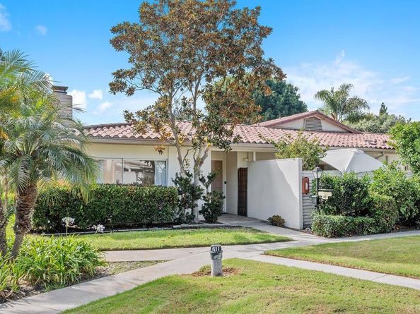 7021 Estrella De Mar Rd, Carlsbad CA 92009