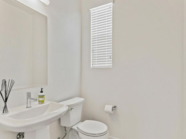 1573 Vista Del Mar Way, Oceanside CA 92054