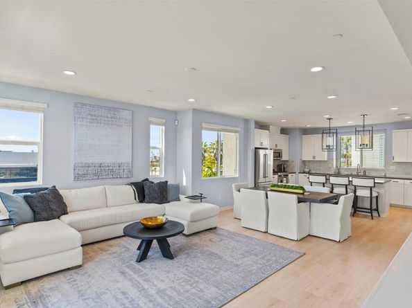 1573 Vista Del Mar Way, Oceanside CA 92054