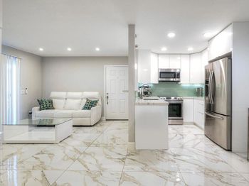 3427 Capalina Road