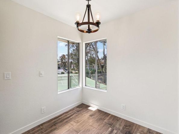 225 Diamond Way 211, Vista CA 92083