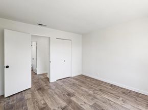 225 Diamond Way 211, Vista CA 92083