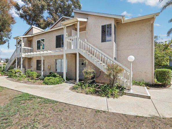 225 Diamond Way 211, Vista CA 92083
