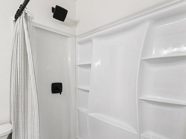 225 Diamond Way 211, Vista CA 92083