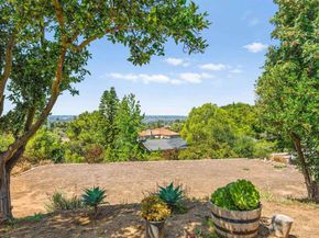 326 Sunrise Circle, Vista CA 92084