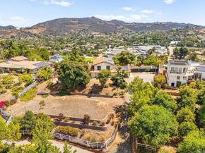 326 Sunrise Circle, Vista CA 92084