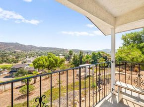 326 Sunrise Circle, Vista CA 92084