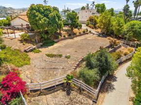 326 Sunrise Circle, Vista CA 92084