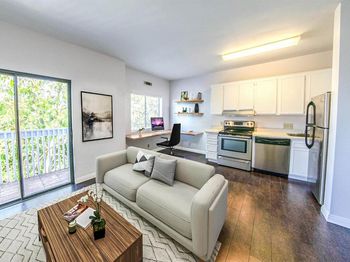 3760 Florida