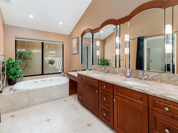 6541 Vispera Place, Carlsbad CA 92009