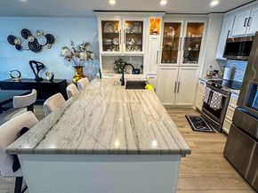 2500 Torrey Pines Road 902, La Jolla CA 92037