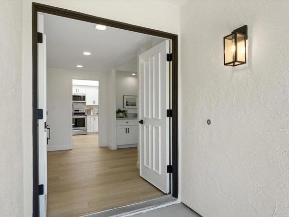 1259 La Casa Drive, San Marcos CA 92078